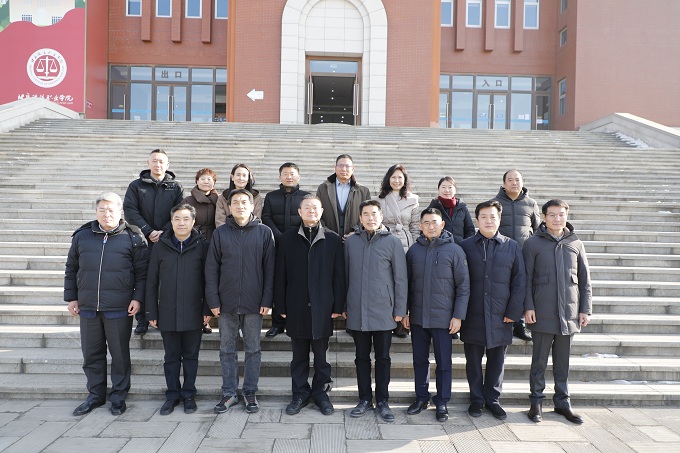 合影.JPG 合影.JPG